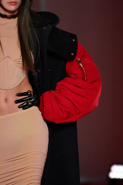 Look 43